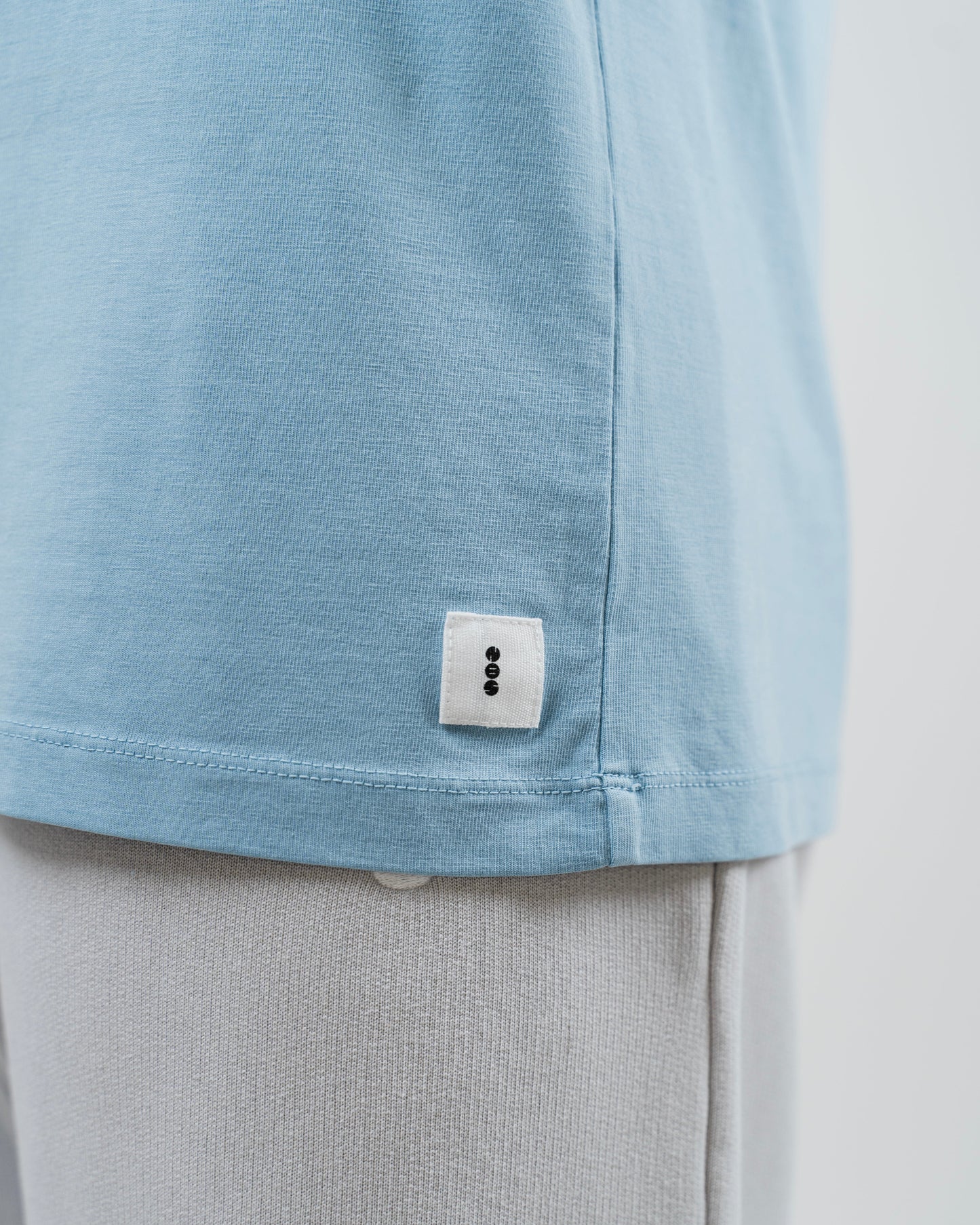 Athleisure Tee Frosted Blue