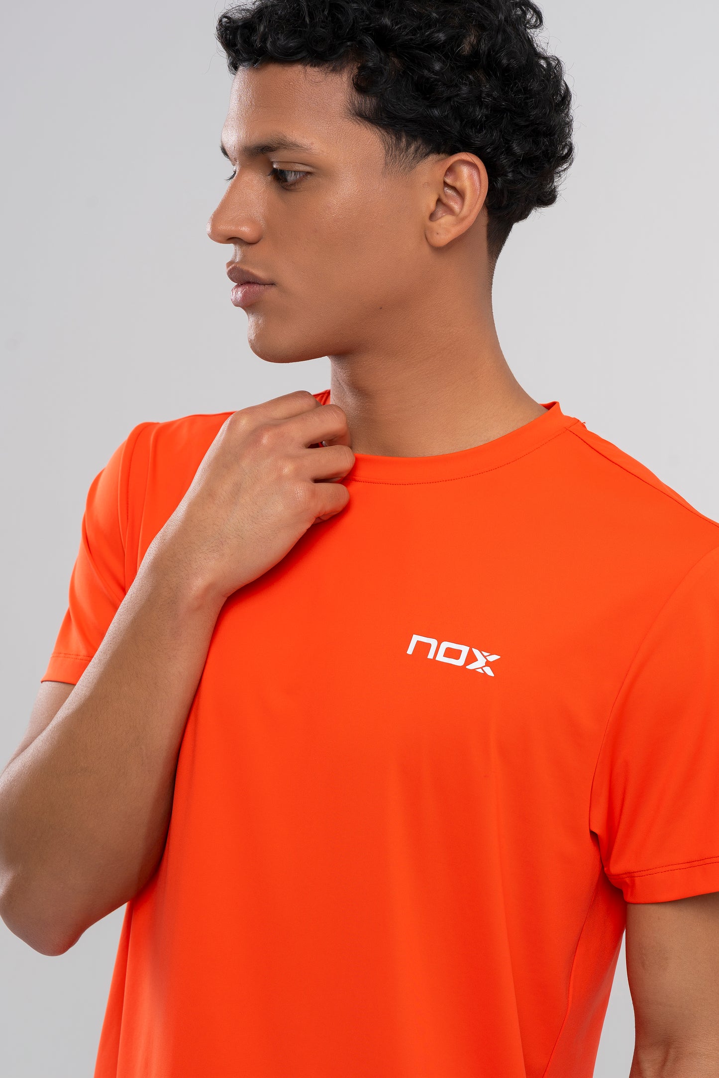 Camiseta Nox Team Regular Hombre Rojo/Naranja