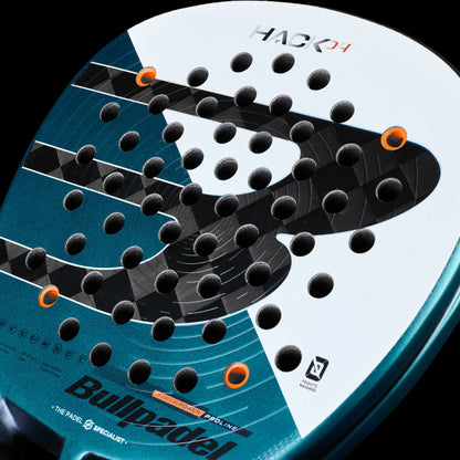 Pala Bullpadel Hack 04 2025 by Paquito Navarro