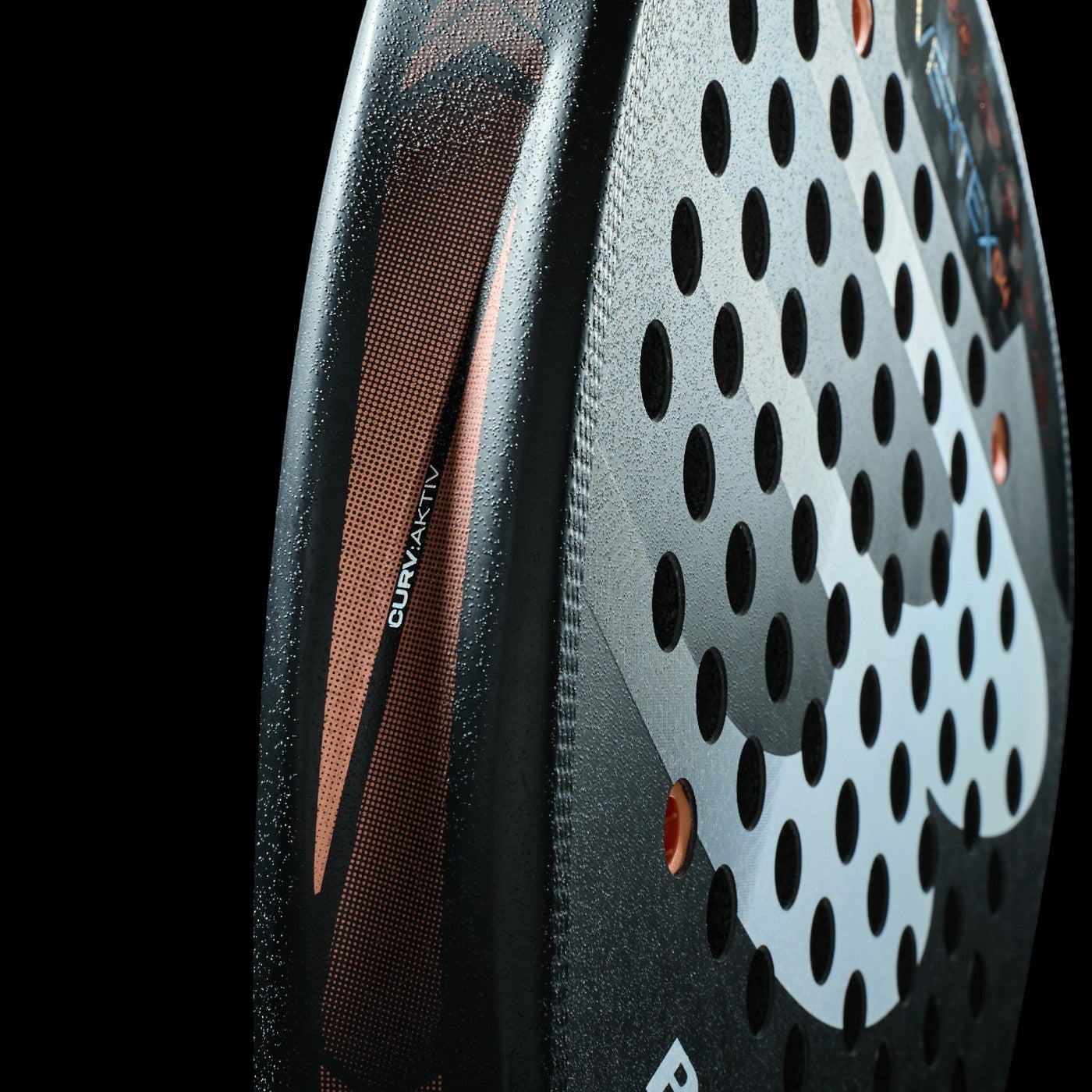 Pala Bullpadel Vertex 04 2025 by Juan Tello